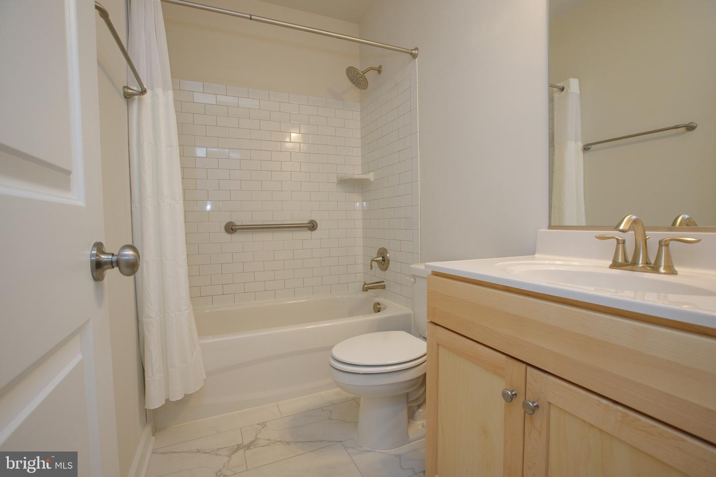 85 Hopewell Dr