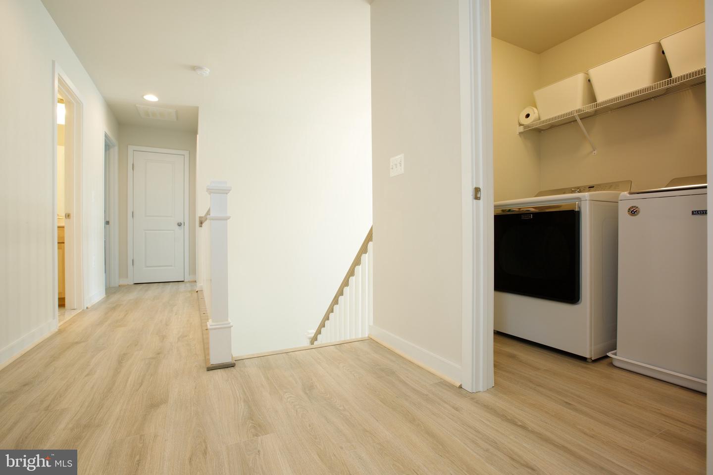 85 Hopewell Dr