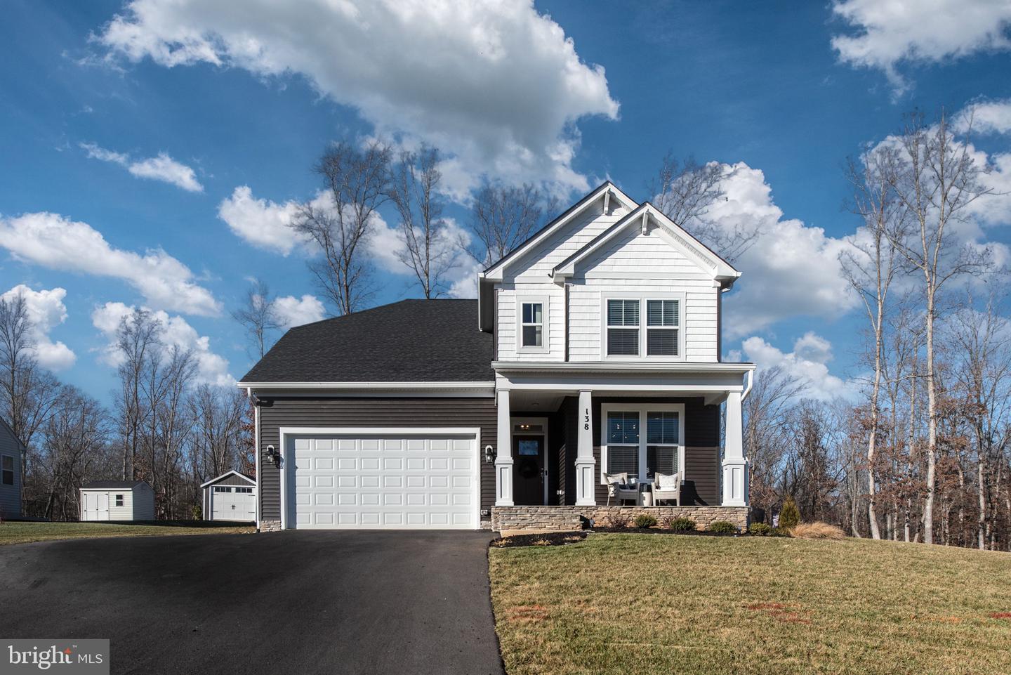 138 Moffett Ln