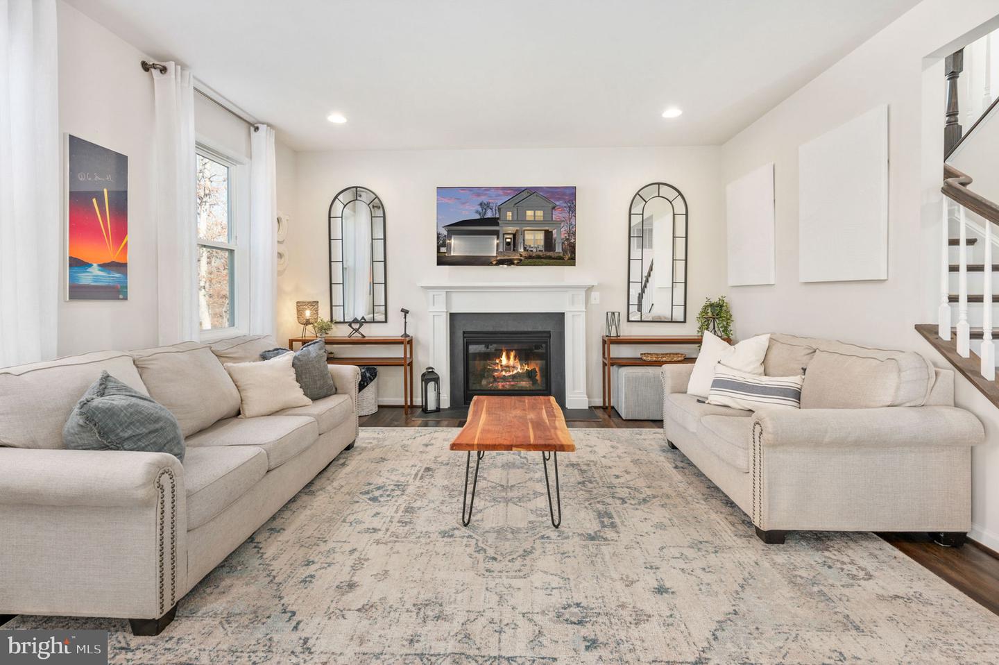 138 Moffett Ln