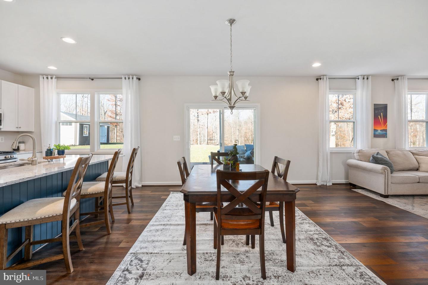 138 Moffett Ln