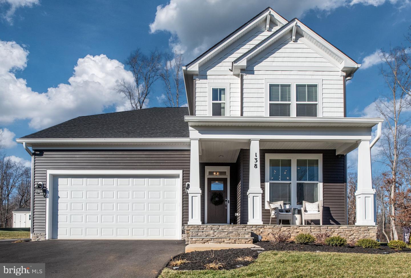 138 Moffett Ln