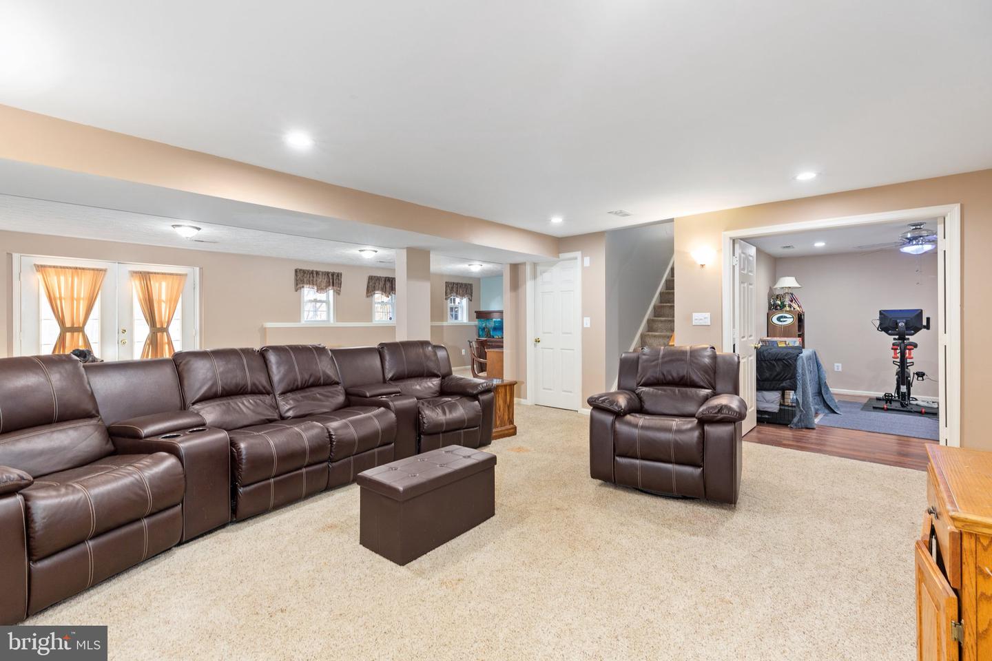 9 Revere Ct