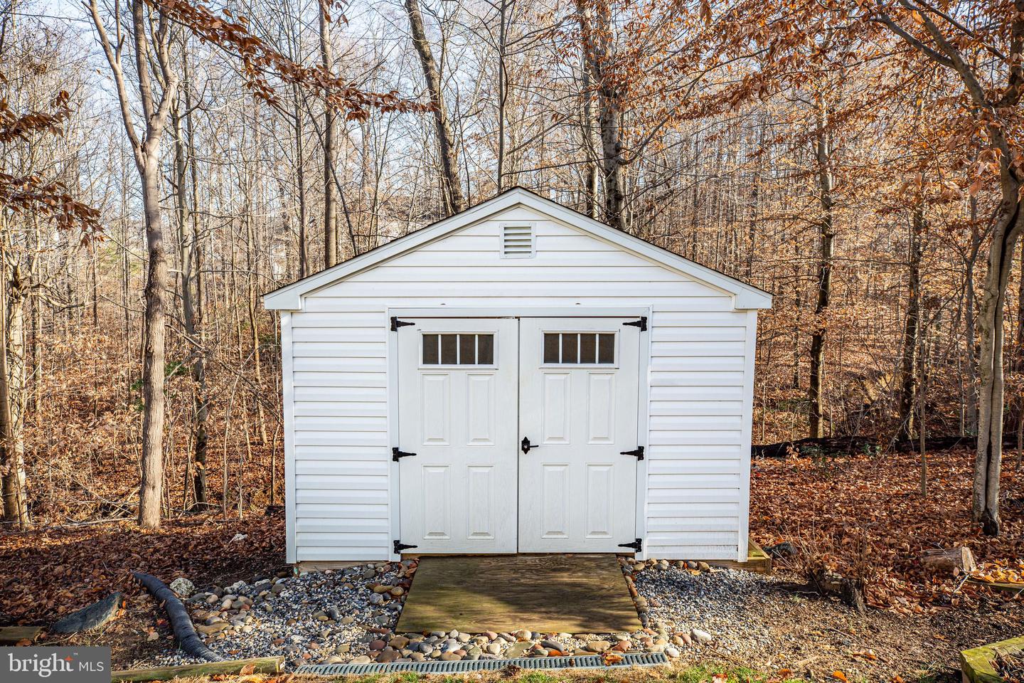 9 Revere Ct