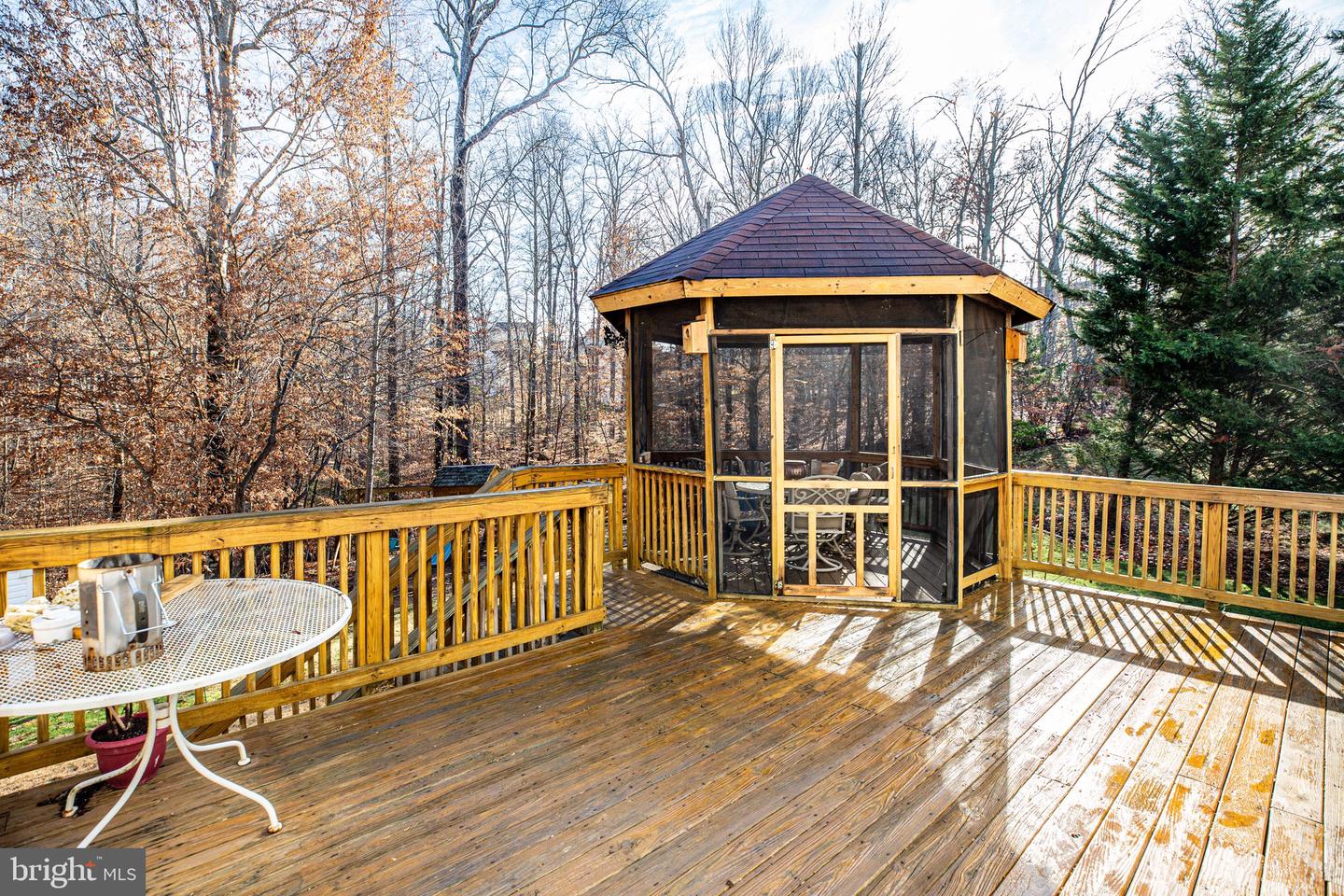 9 Revere Ct