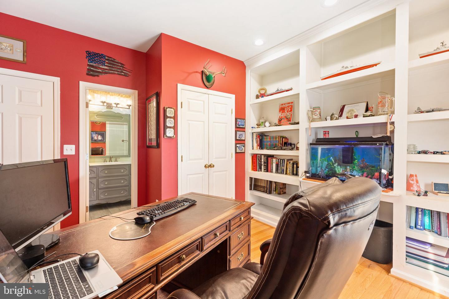 9 Revere Ct