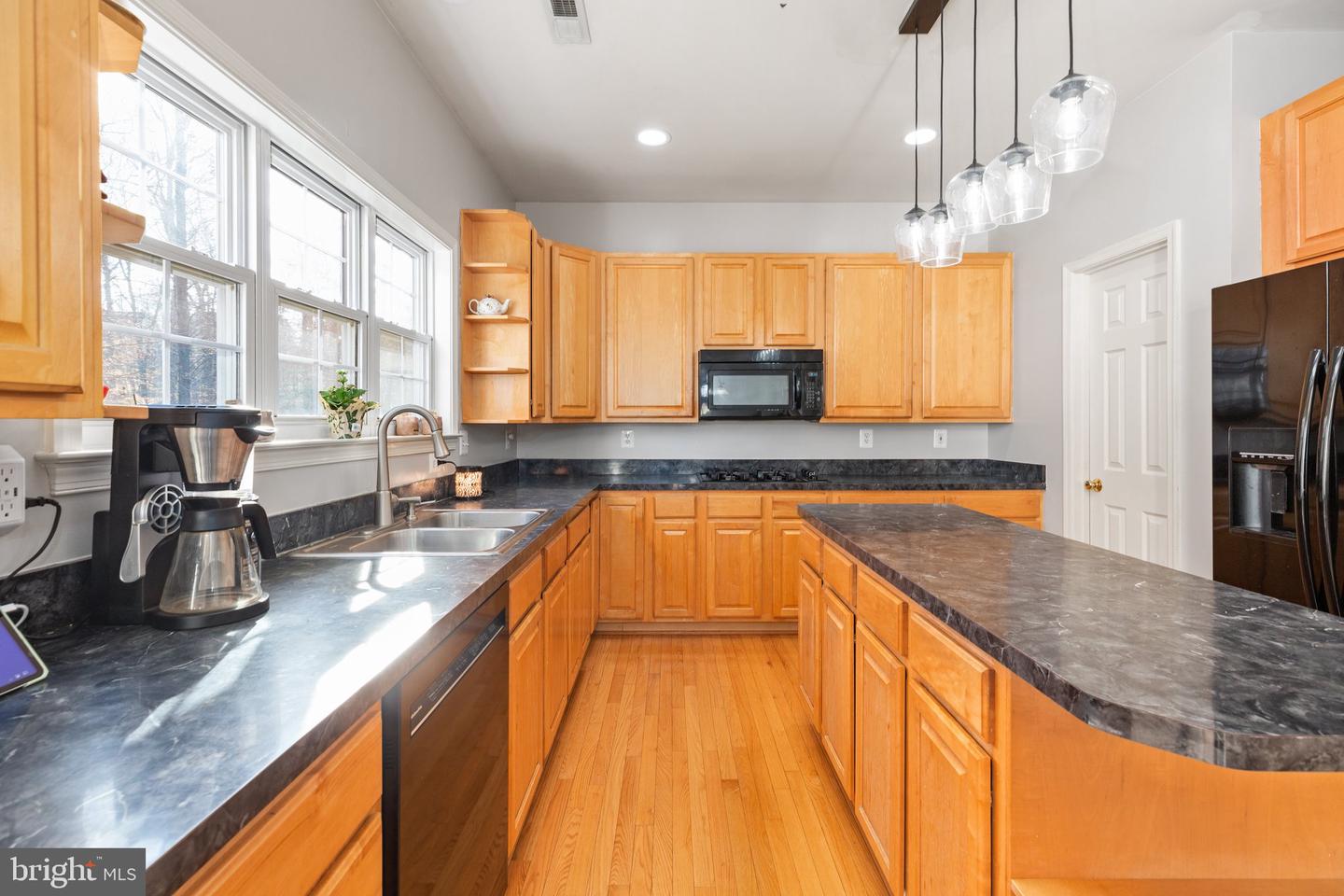 9 Revere Ct