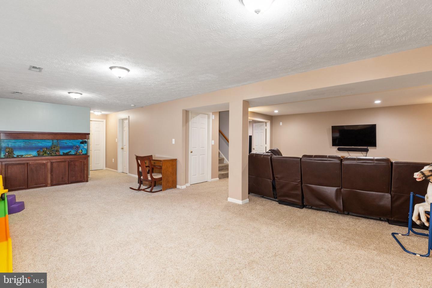9 Revere Ct