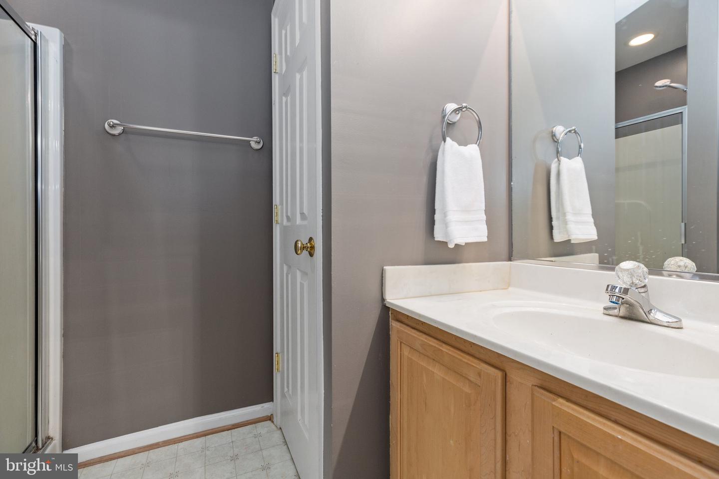 9 Revere Ct