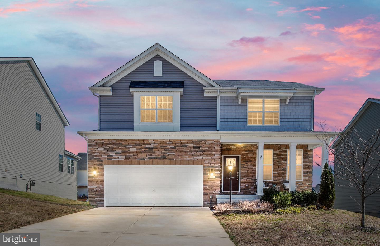 37 Clear Spring Ln