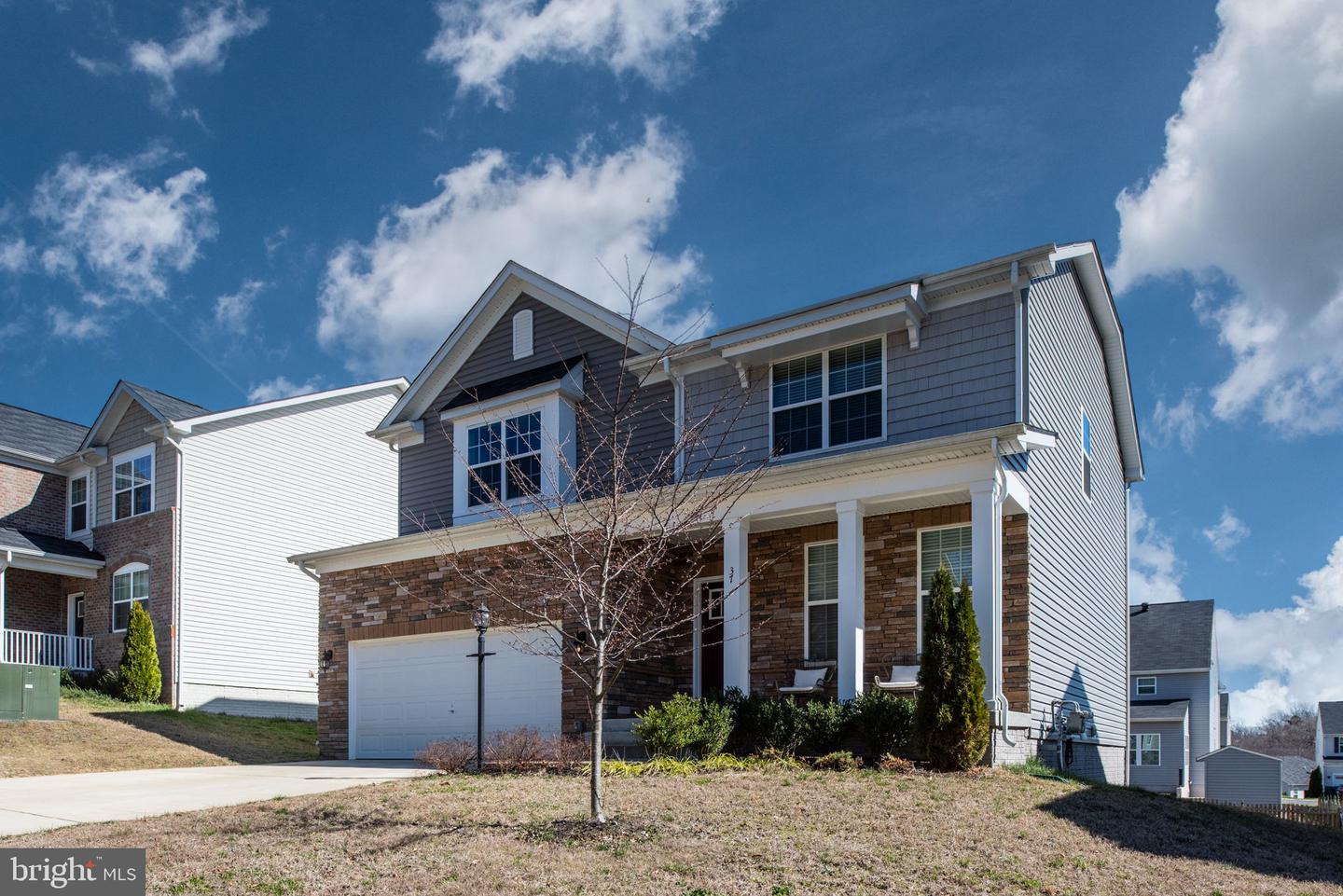 37 Clear Spring Ln