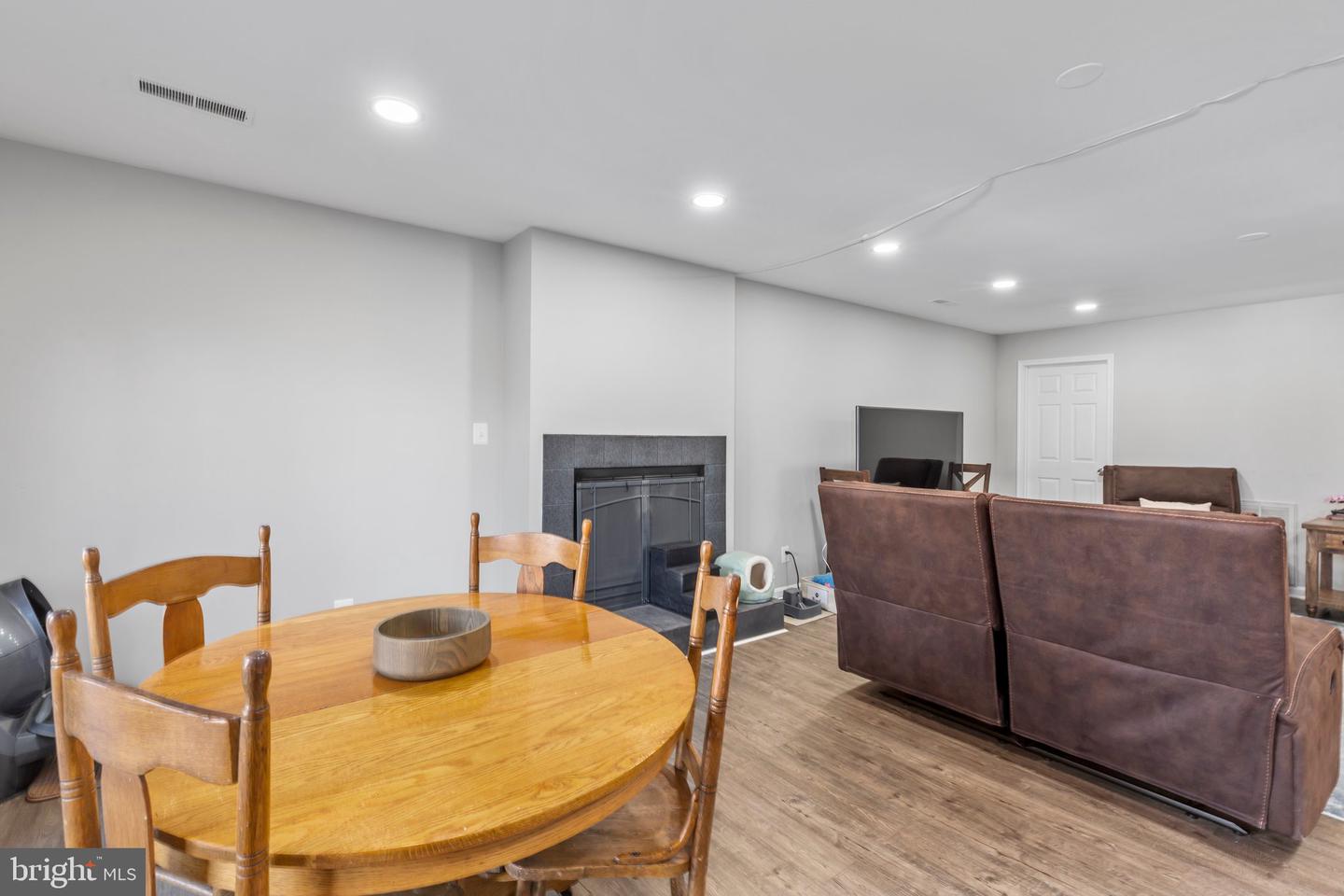 2256 Aquia Dr