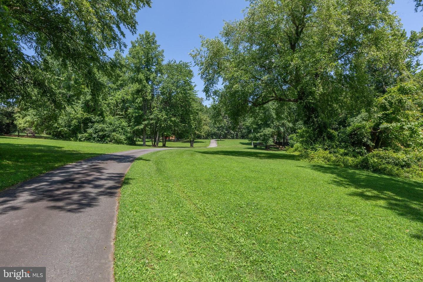 850 Truslow Rd