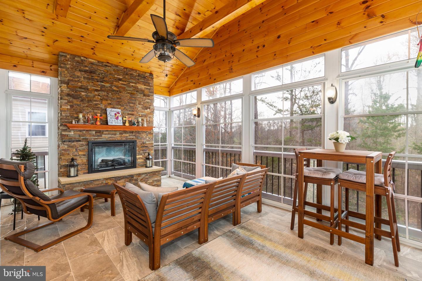 10 Dabney Ct