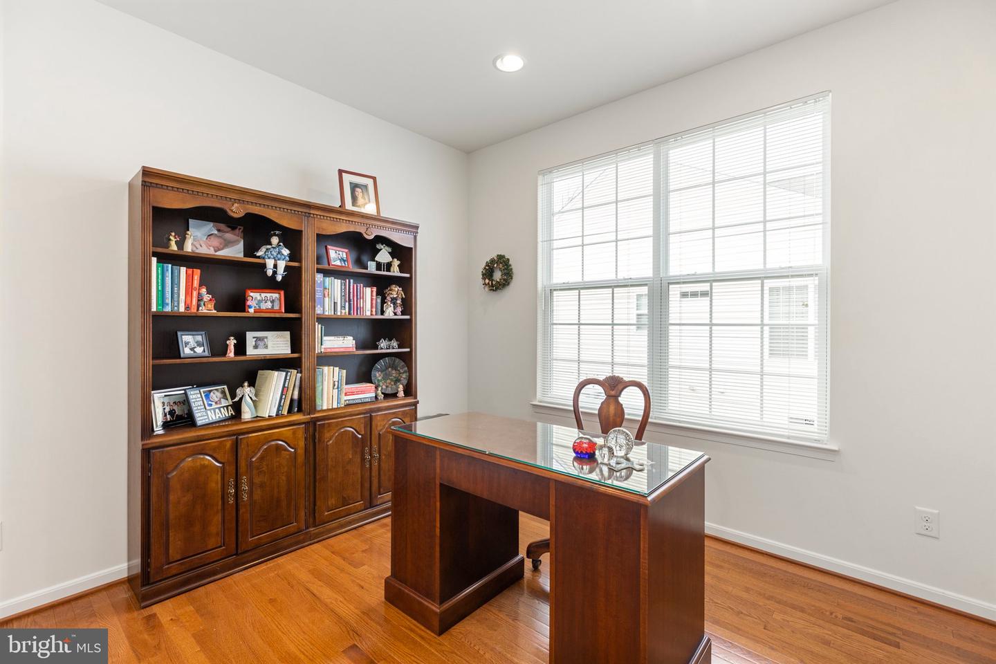 10 Dabney Ct