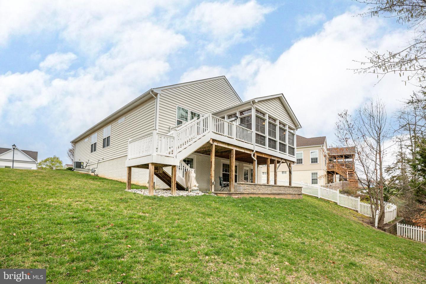 10 Dabney Ct