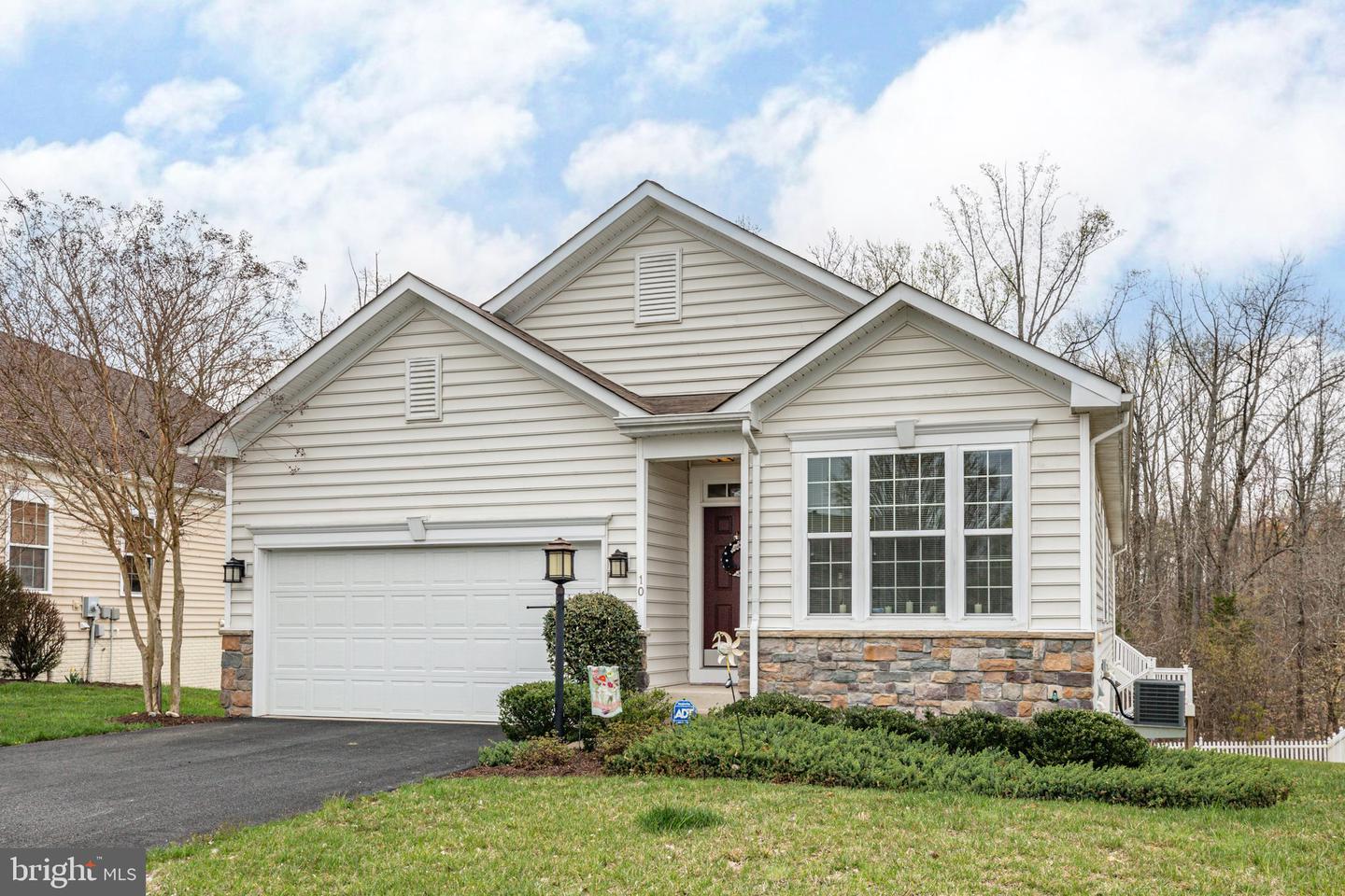 10 Dabney Ct