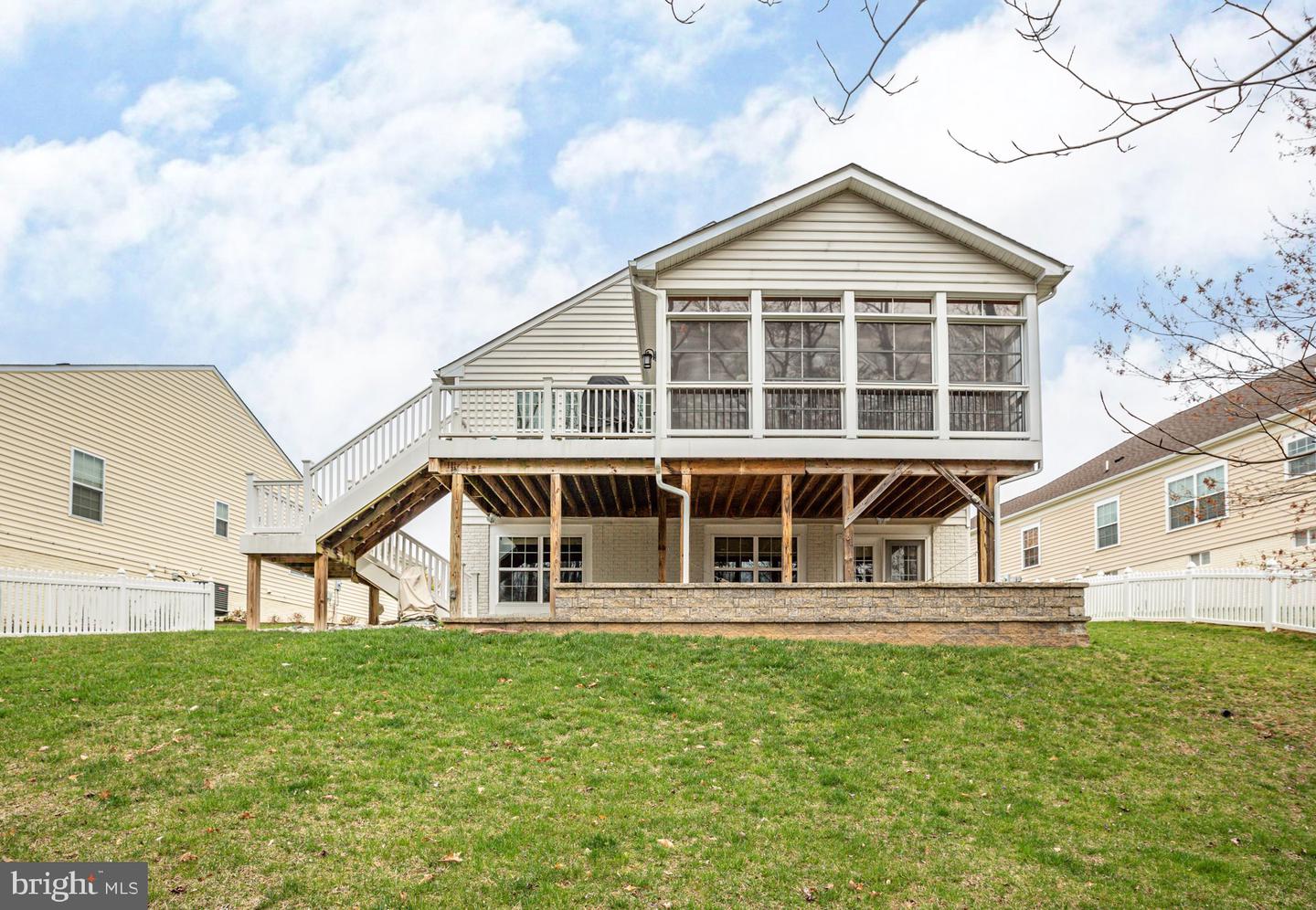 10 Dabney Ct