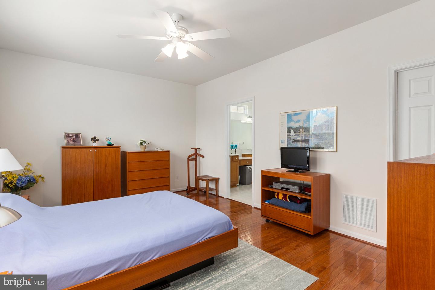10 Dabney Ct