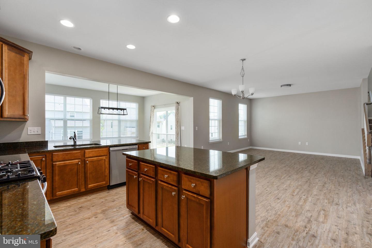 37 Clear Spring Ln