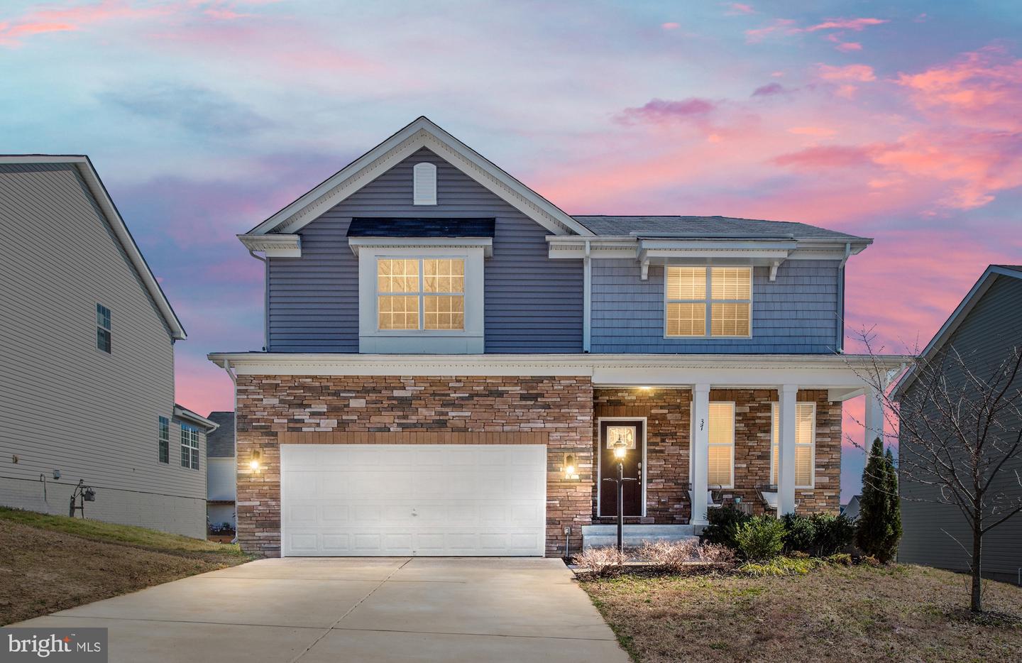 37 Clear Spring Ln