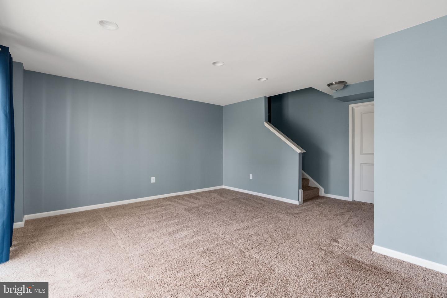 37 Clear Spring Ln