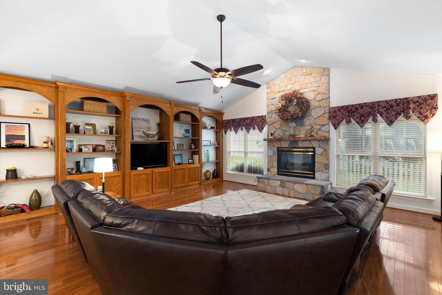 3 Cattail Ct
