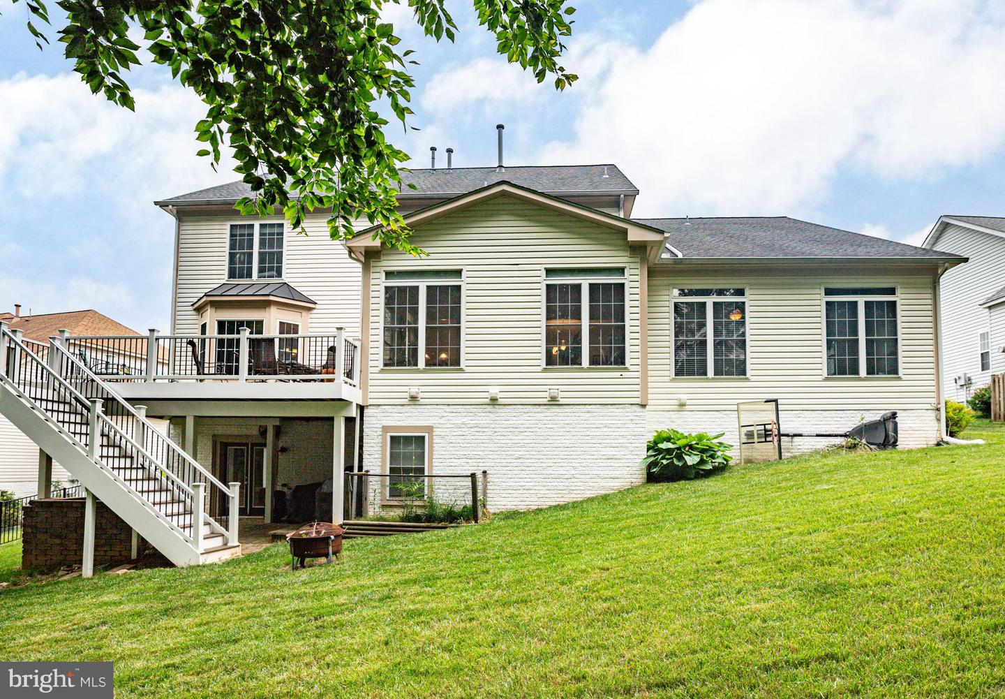 3 Cattail Ct
