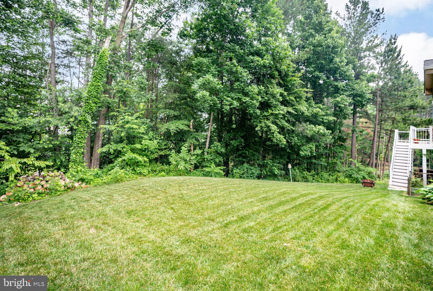 3 Cattail Ct