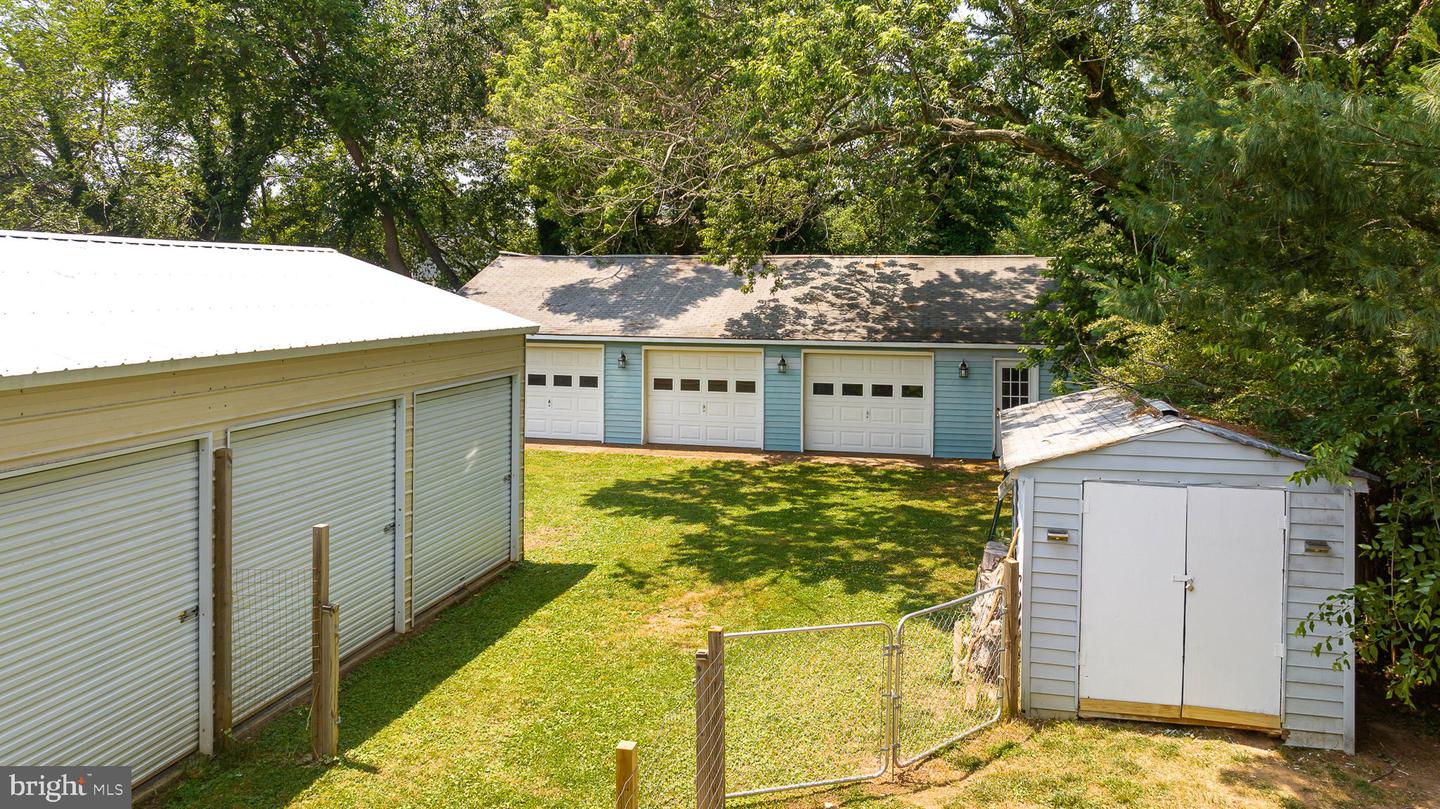 124 Greenway St