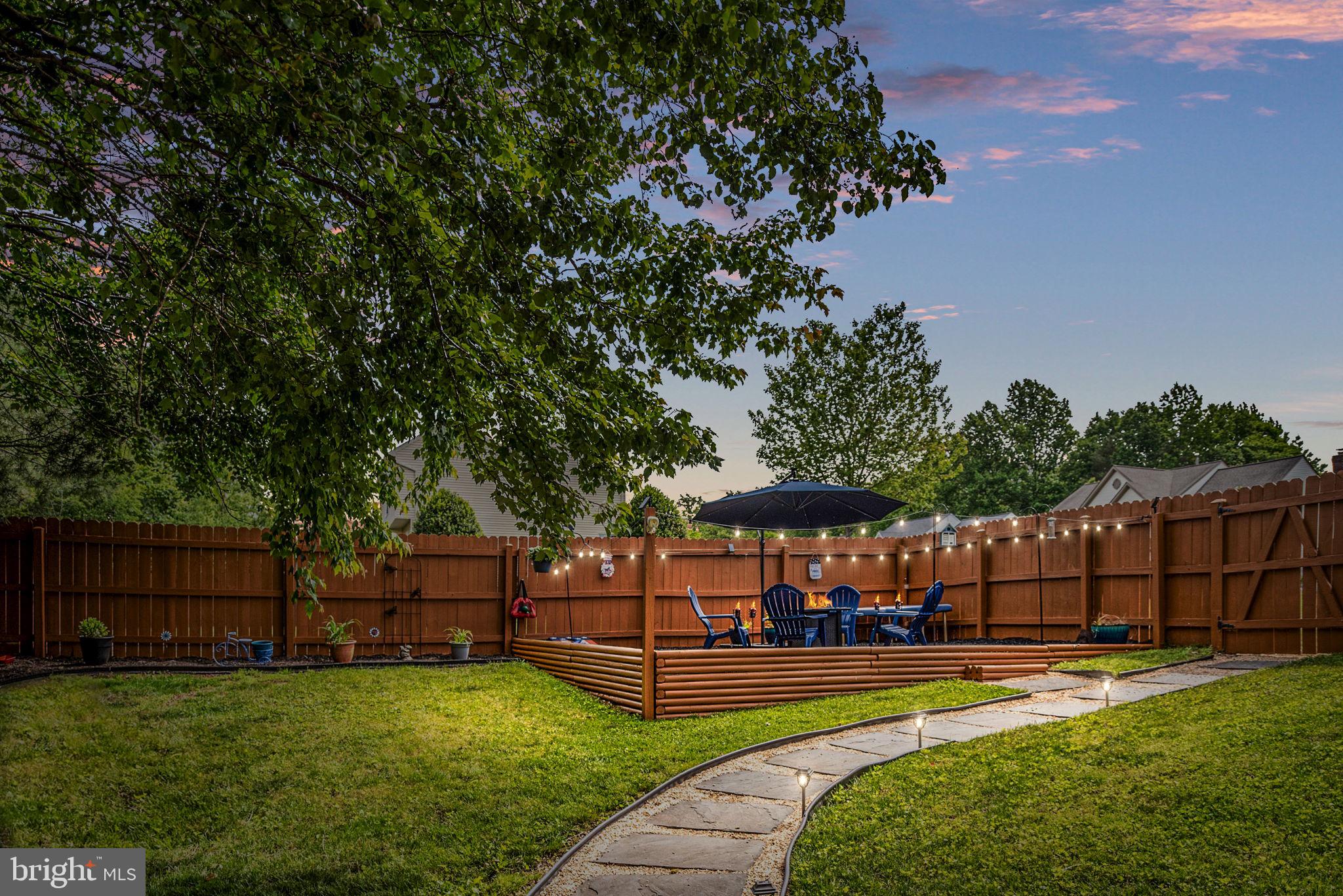 2 Newport Ct
