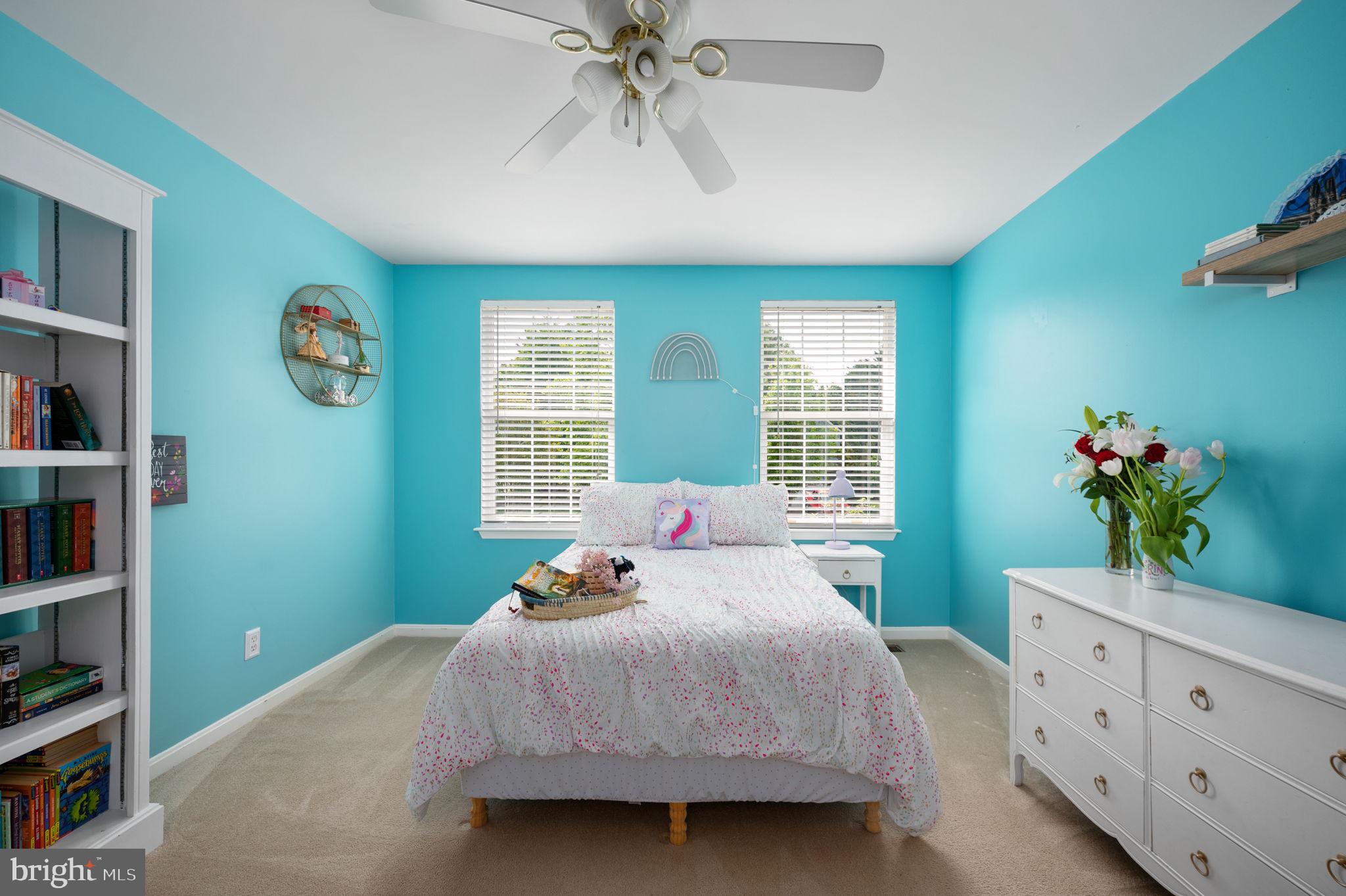 2 Newport Ct