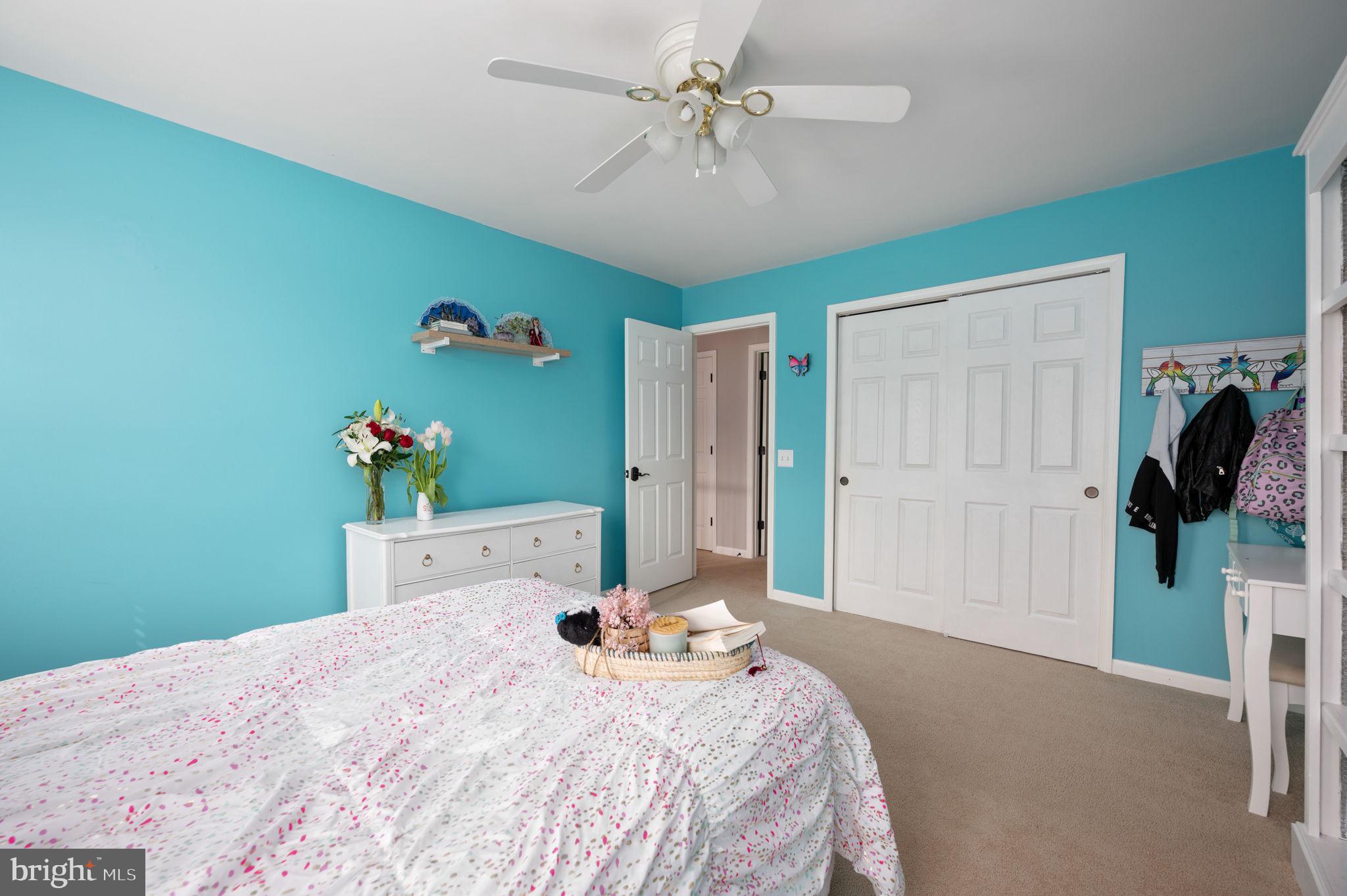 2 Newport Ct