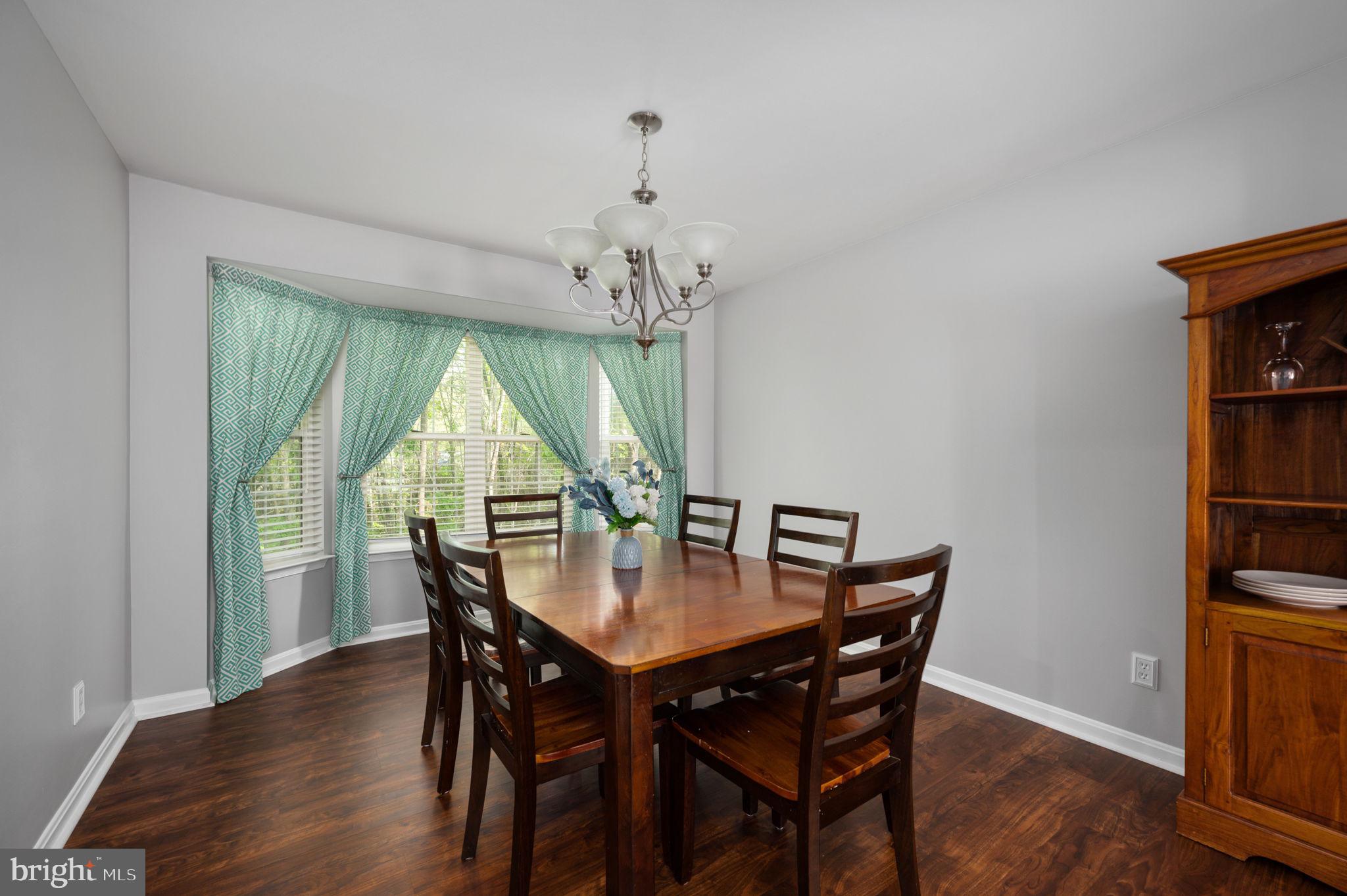 2 Newport Ct