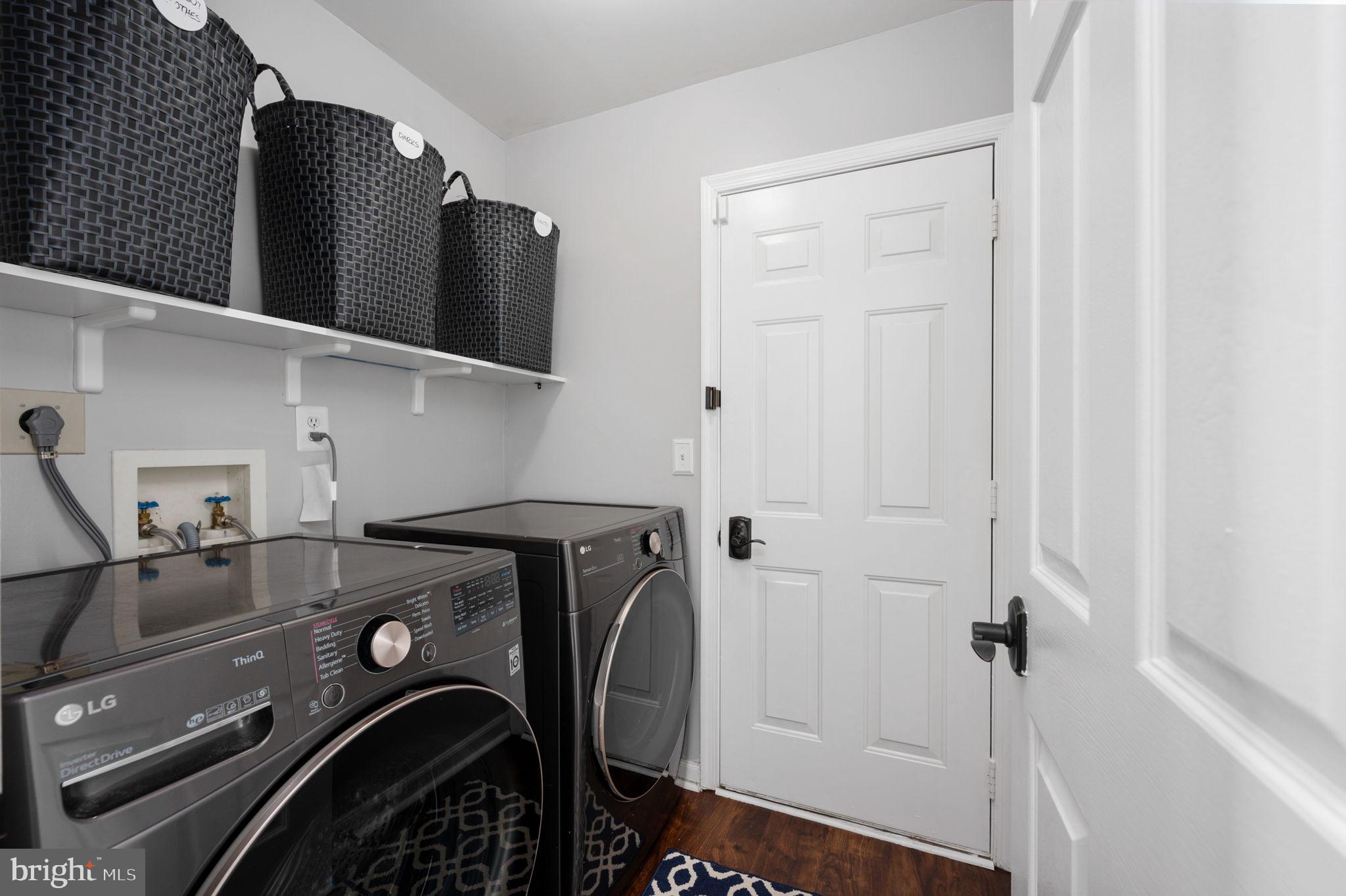 2 Newport Ct