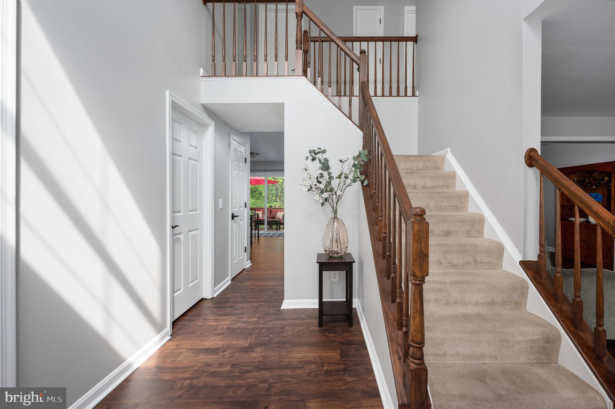 2 Newport Ct