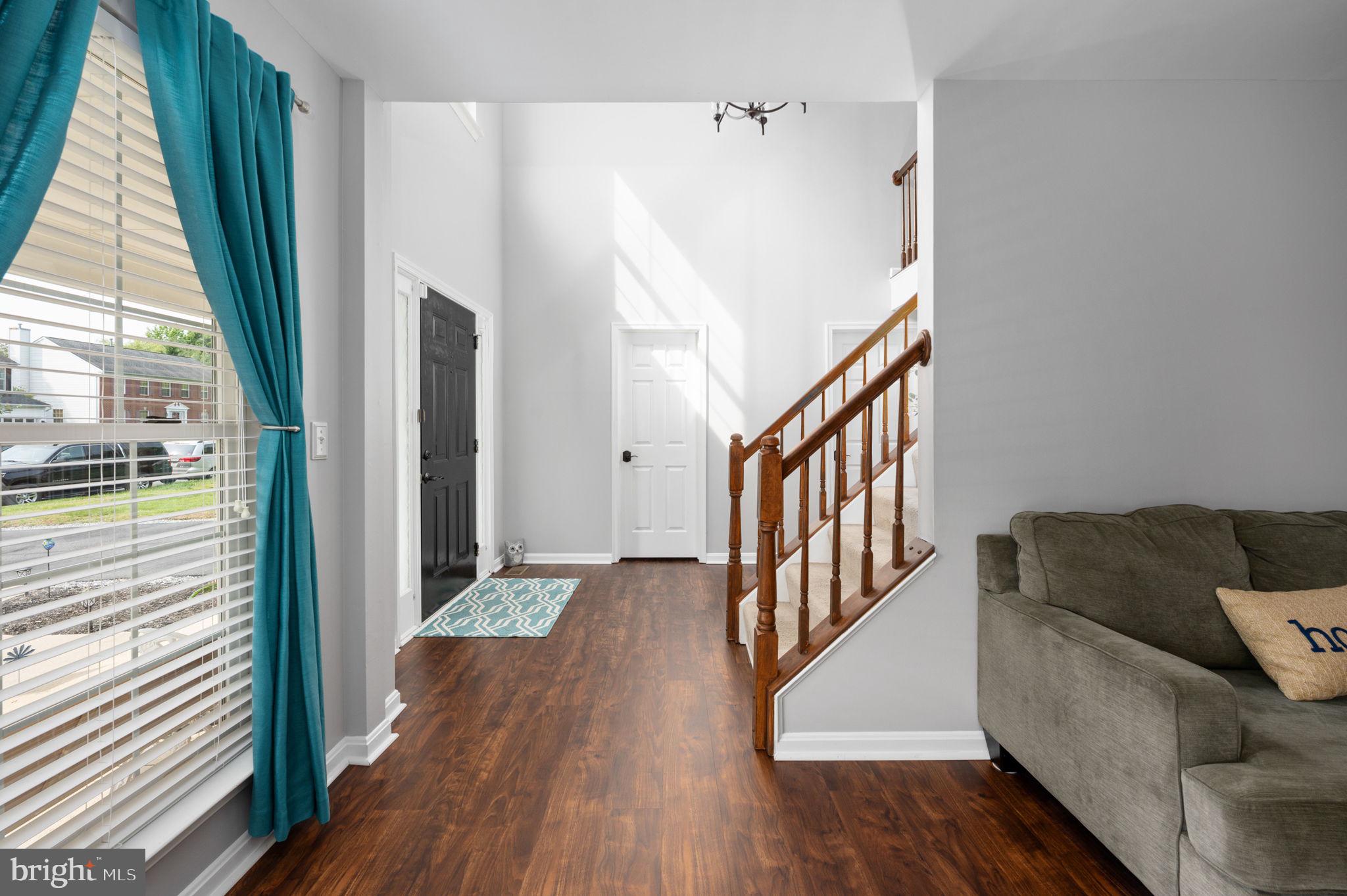 2 Newport Ct