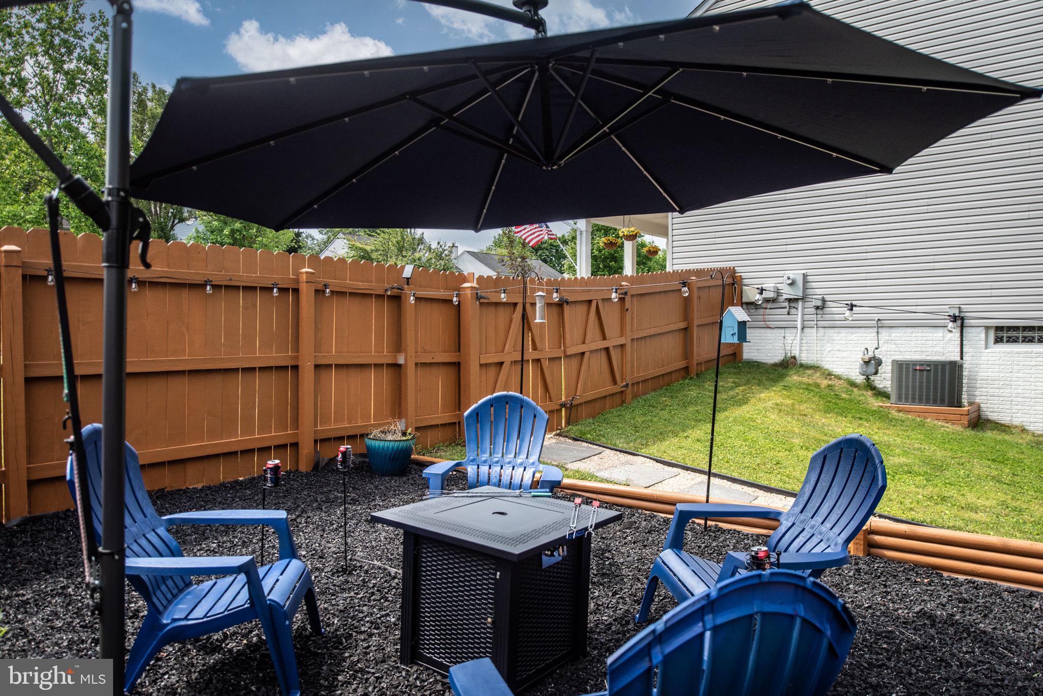 2 Newport Ct