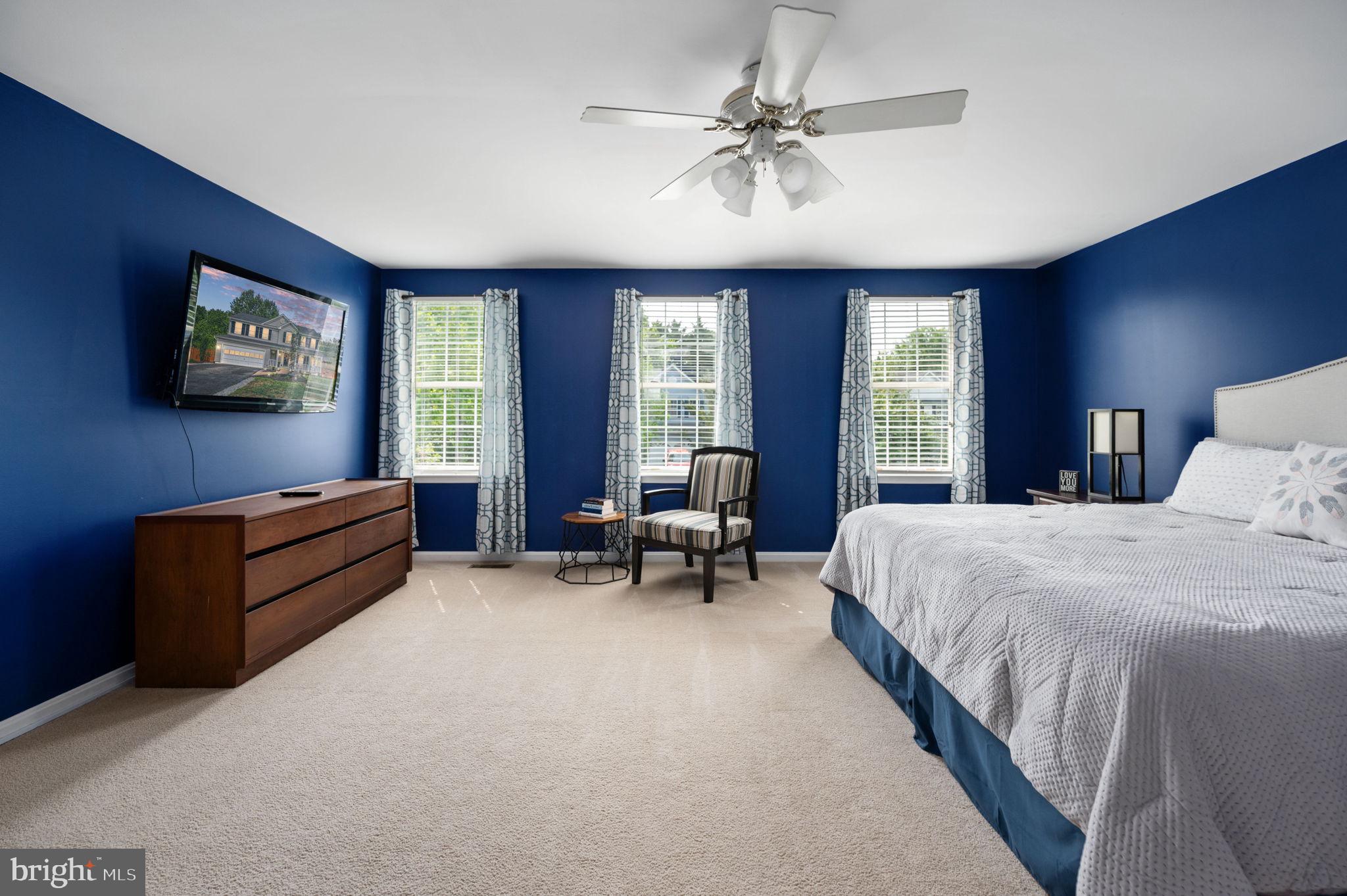 2 Newport Ct