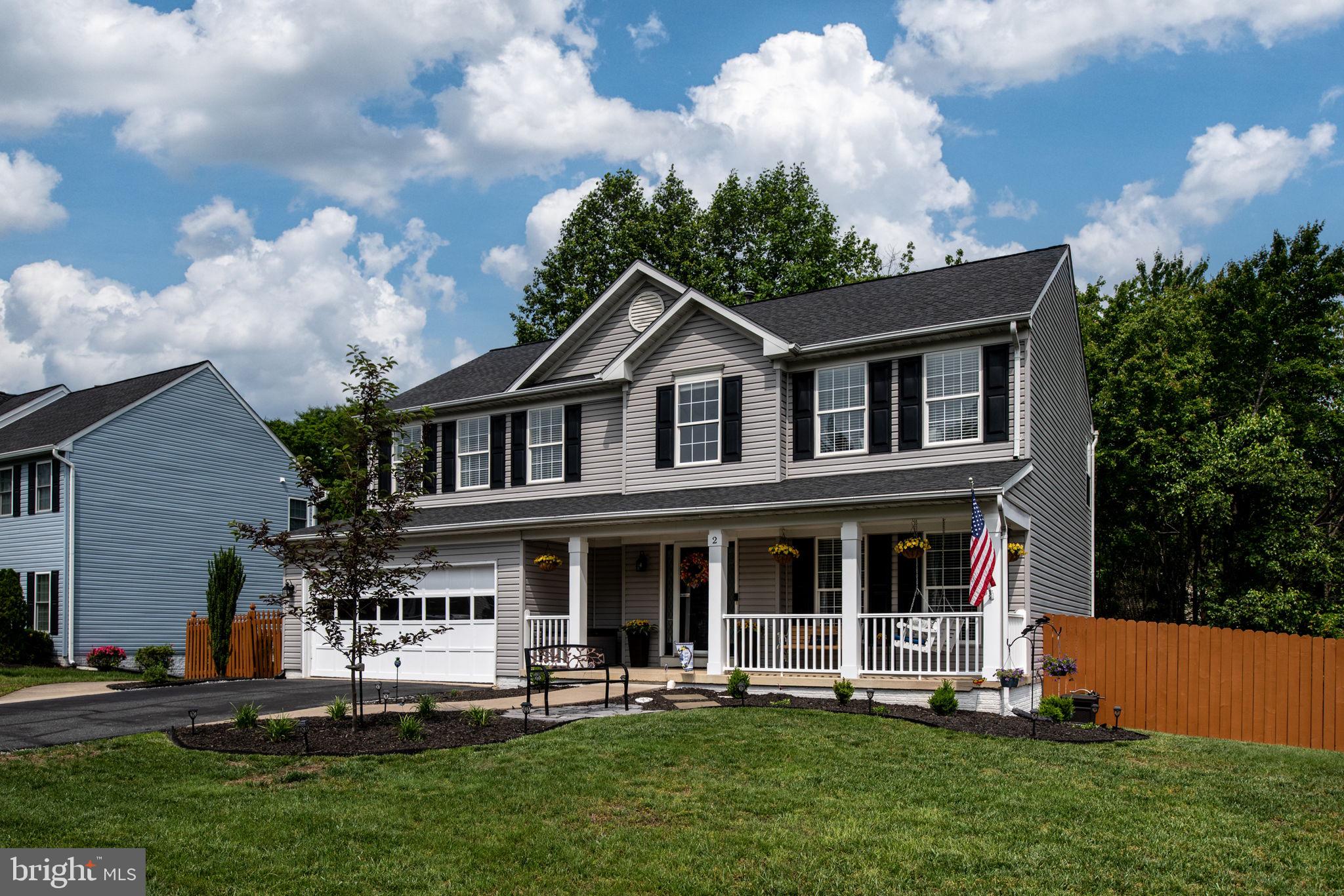 2 Newport Ct