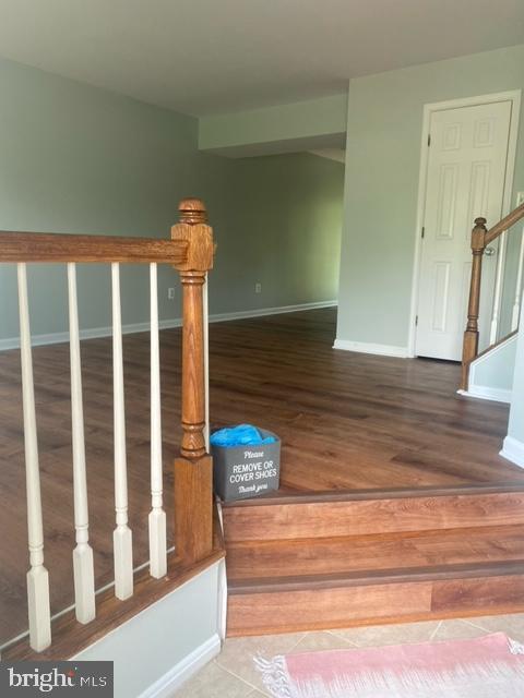 406 Falkirk Ct
