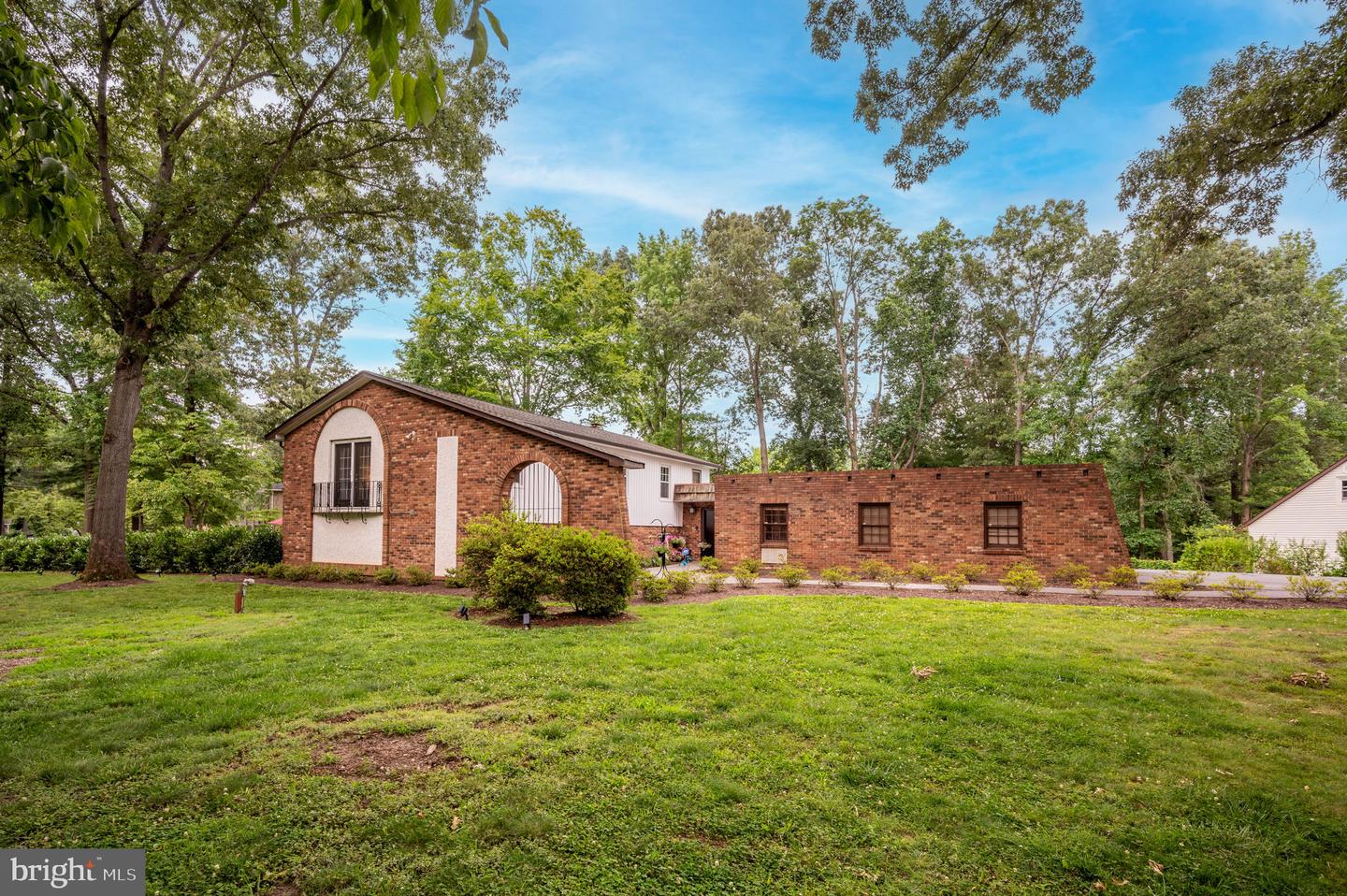 1035 Aquia Dr