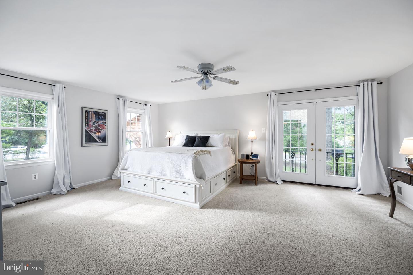 1035 Aquia Dr