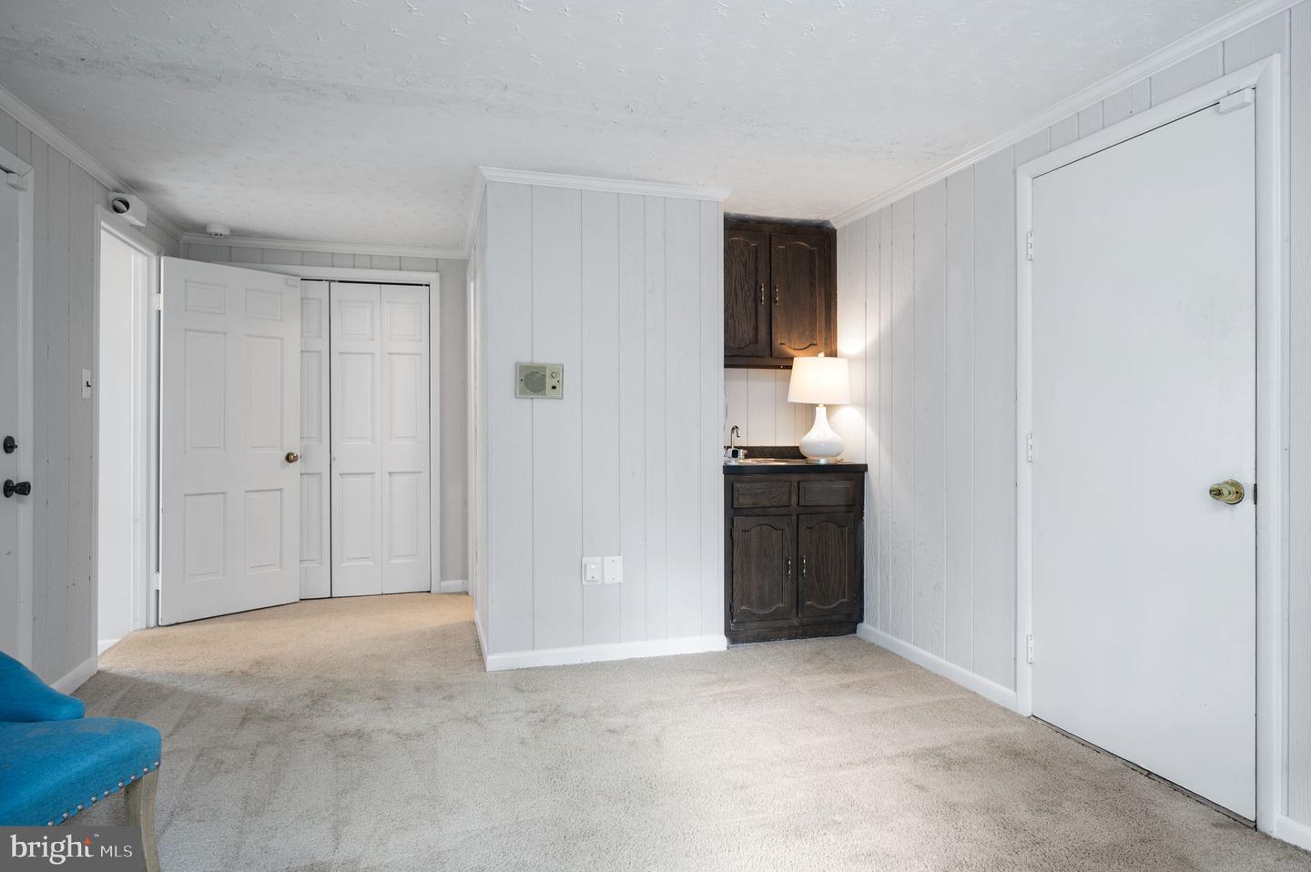 1035 Aquia Dr
