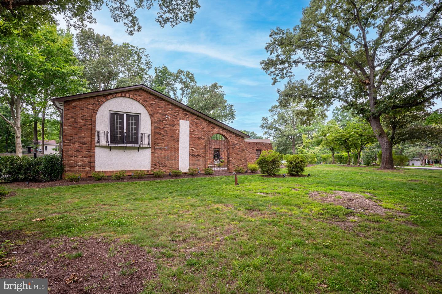 1035 Aquia Dr