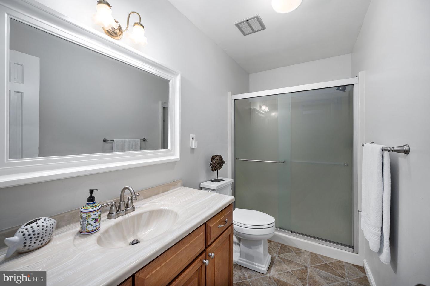 1035 Aquia Dr