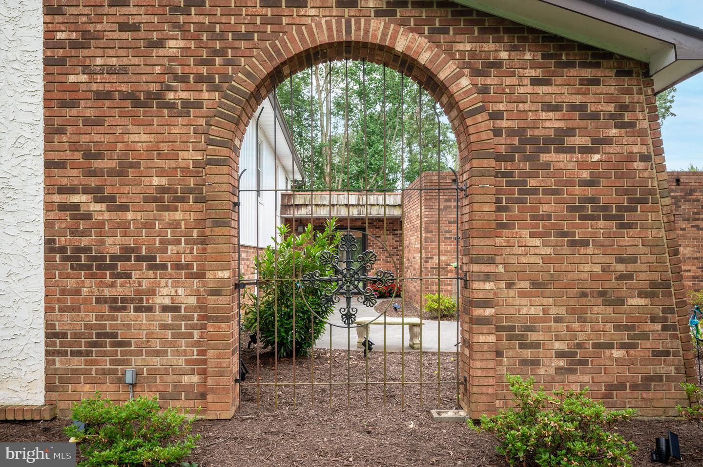 1035 Aquia Dr