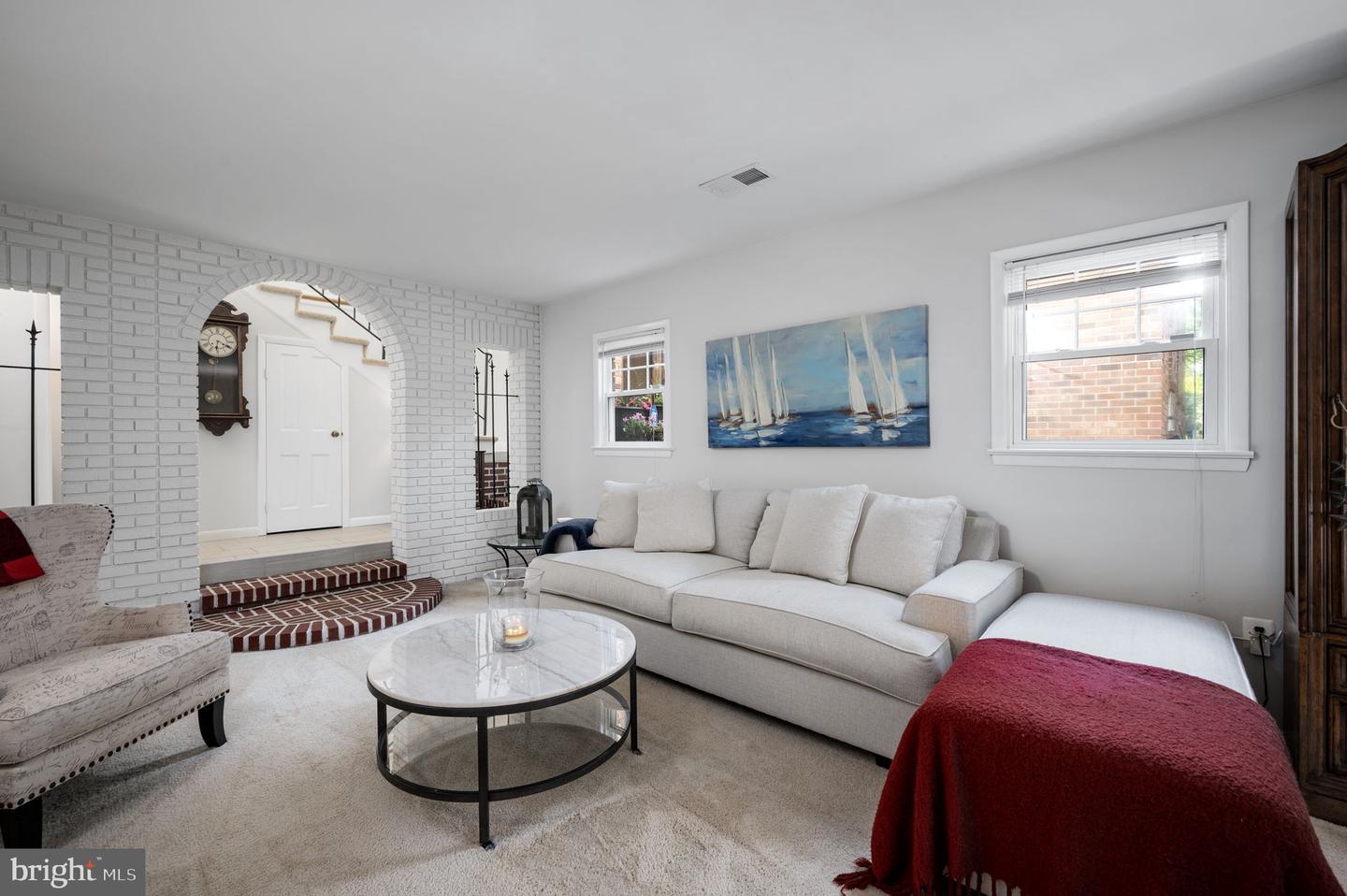 1035 Aquia Dr