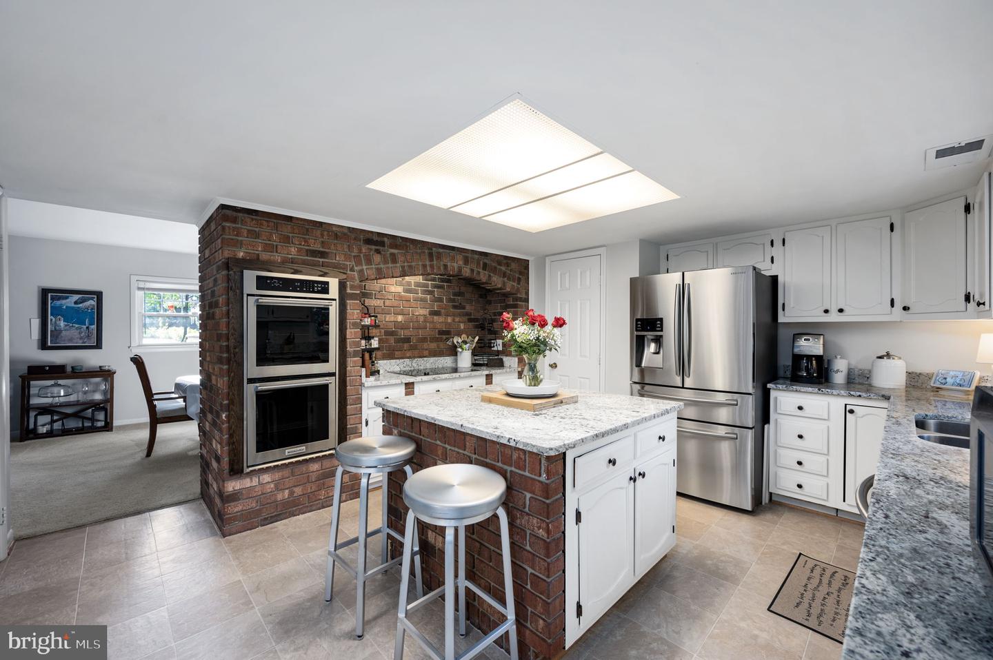 1035 Aquia Dr