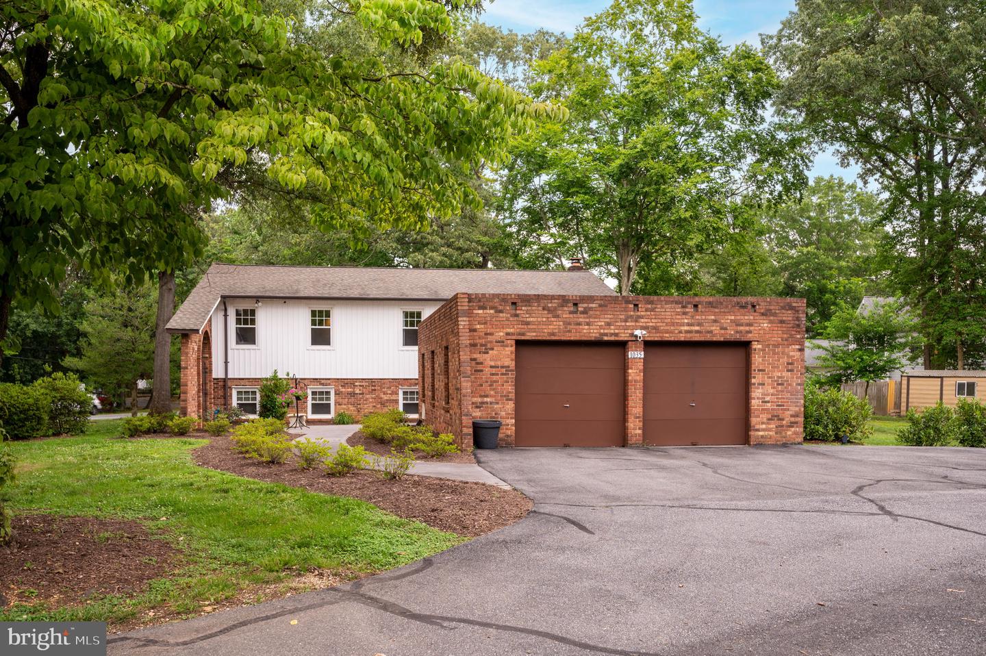 1035 Aquia Dr